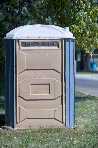 Porta potty delivery and setup in New Chicago, IN